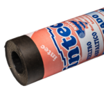 Membrana fuerte y flexible, hidrófuga y controladora de vapor para techos inclinados y paredes en construcción industrializada, conformada a partir de 3 capas de polipropileno.